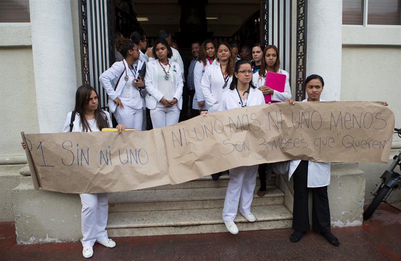  Dominican hospitals live the second day of the sixth strike in a month and a half