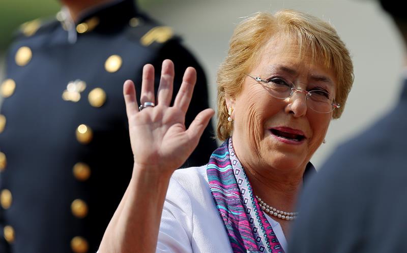  Bachelet: the next president of Chile "will receive a country in recovery"