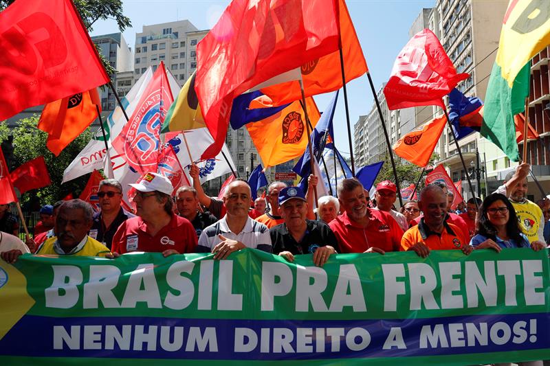  Brazil launches a labor reform hated by trade unions and celebrated by companies